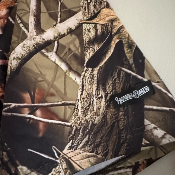 HAZARDS & BOGEYS Men’s Tree Leaves Camo Hawaiian ButtonUp Polyester Shirt-Size M - Picture 3 of 8